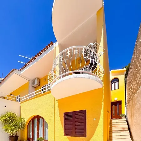 Apartments Antonio 3* Baska Voda